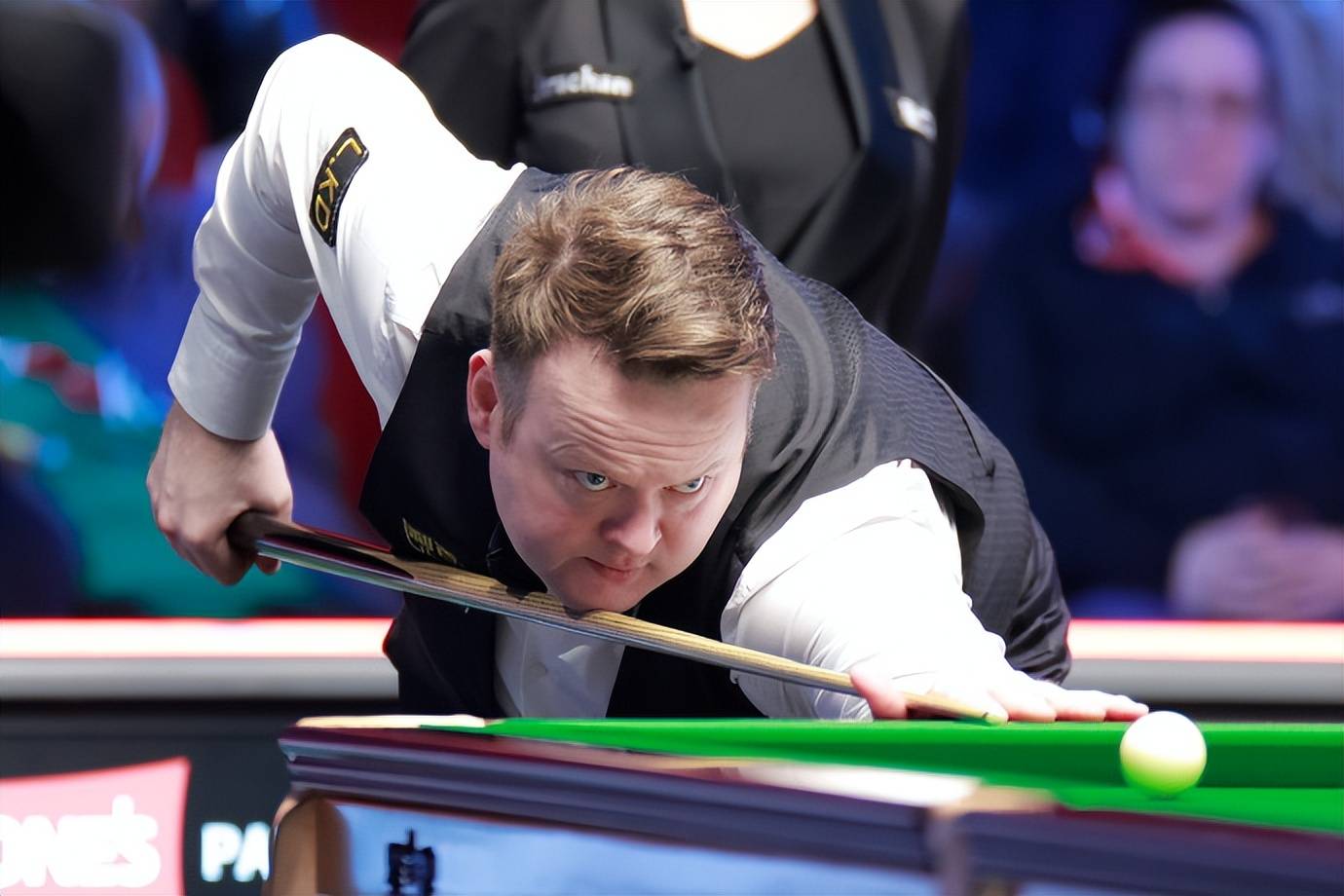 更显示出俱 更显示出俱