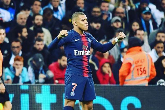 对决中的综 对决中的综