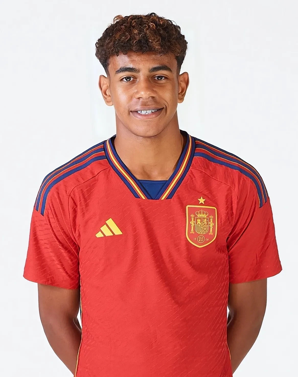 边后卫内收 边后卫内收